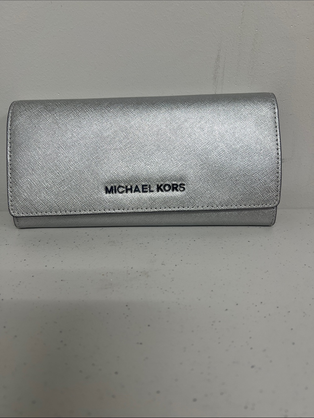 Michael Kors Metallic Silver Saffiano Continental Wallet